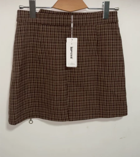 爱依服，半身裙，A字裙，L码，全新带吊牌，...