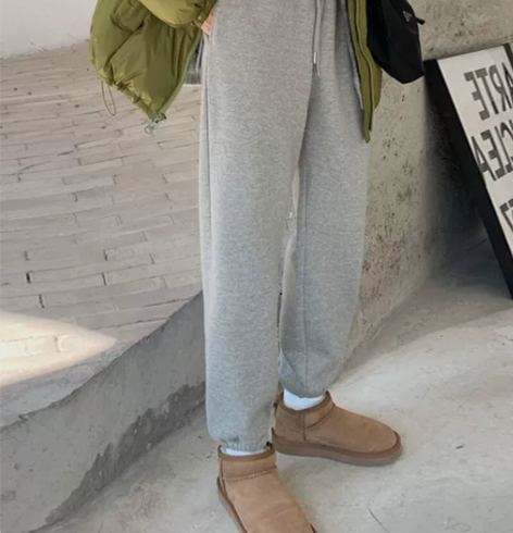 灰色运动裤女2022秋冬束脚哈伦裤垂感宽松...