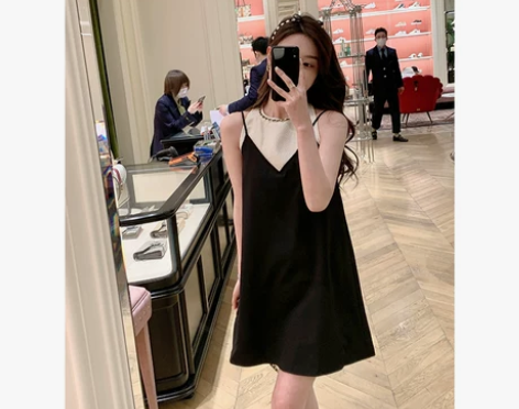 cchen陈陈_法式挂脖连衣裙女2022夏...