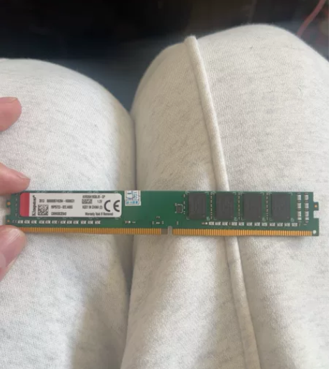 金士顿ddr4 2666 8g内存 无任何...