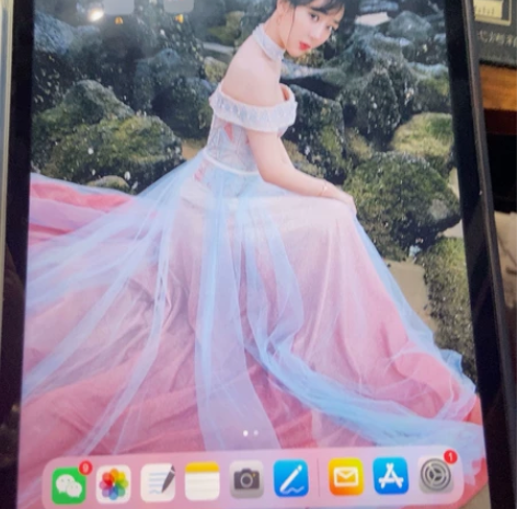 做设计的 换工作了 出售IPAD 8 20...