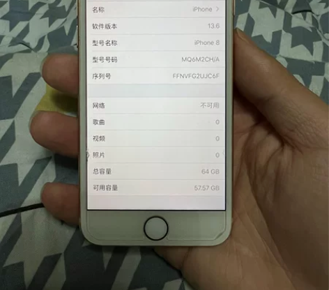 苹果8，换过外屏跟新电池，其他纯原，正常使...