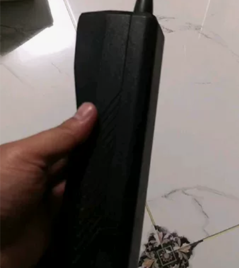古董级手机，大哥大，摩托罗拉8900x，可...