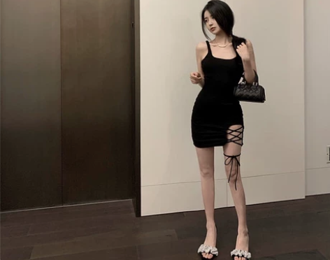 OKMA 吊带连衣裙女夏设计感辣妹性感气质...