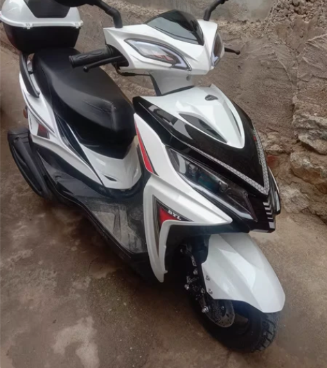 慢出摩托车125适合外卖车 国四电喷10...