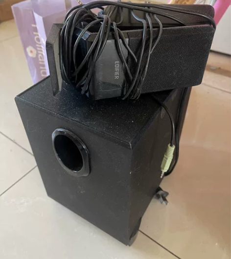 电脑音箱,功能完好,不包邮,只能自提。键盘...