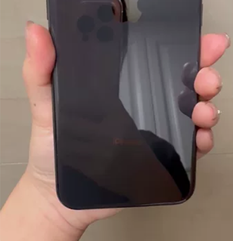 女生自用iphone x256G深空灰色，...