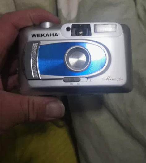 30年前的卡西欧相机没有任何毛病，正常使用...