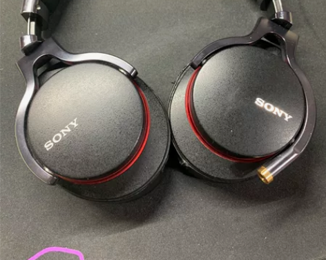 索尼Sony头戴式立体声耳机MDR-1A黑...