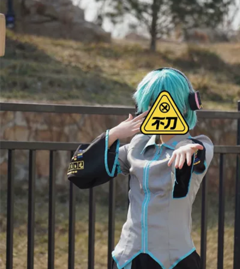 xd出初音未来性转cos 无鞋无耳机其他都...
