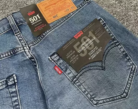 李维斯牛仔裤,经典501,修身有弹性这一款...