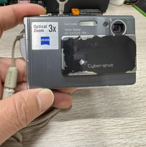 索尼数码相机 DSC-T7 编号6064 ...