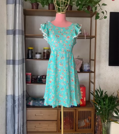 田园风碎花裙 全新 裙长84cm,胸围10...