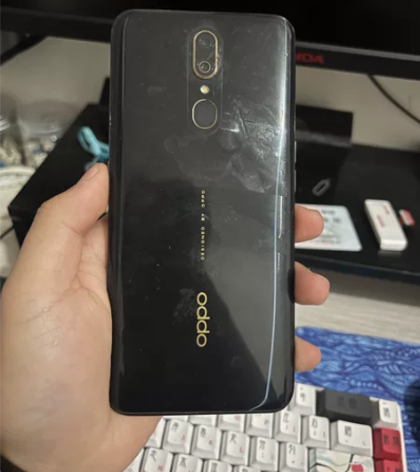 oppo a9x 6+128 屏幕碎的是钢...