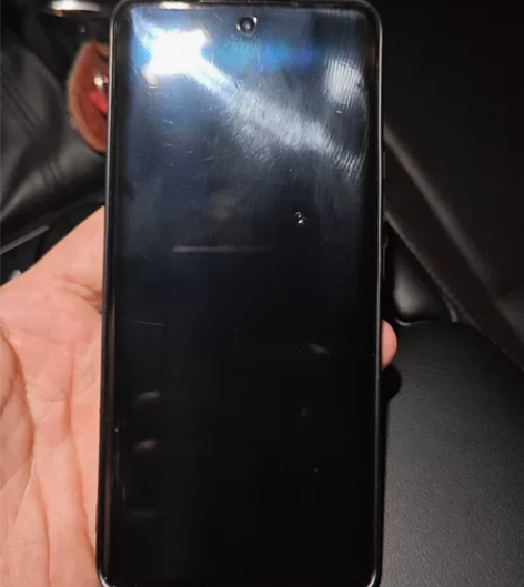 荣耀50 国行正品自用机。8+256。有贴...