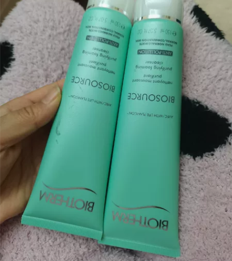 全新未开封,碧欧泉新润透洁面乳,泡沫丰富,...