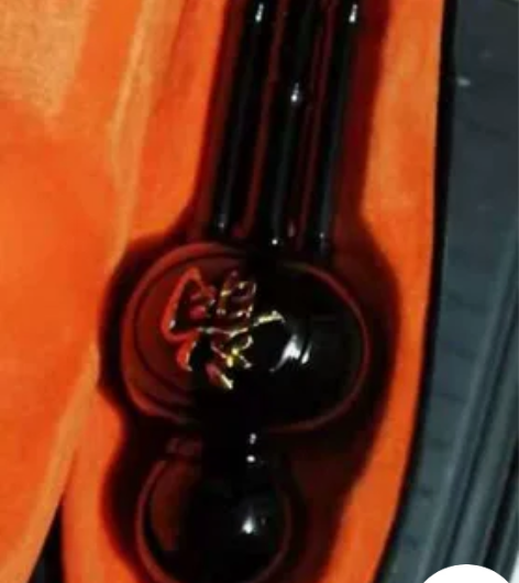 全新葫芦丝,黑紫色C调音质好,买重复了转让...