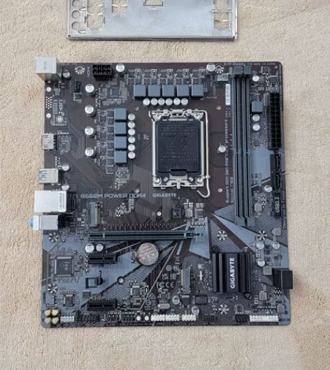 技嘉B660M POWER DDR4主板,...