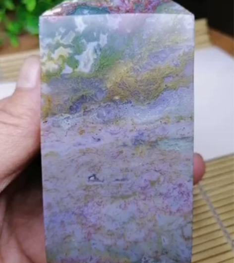 纯天然原矿水草玛瑙。镇纸摆件。极品大款印章...