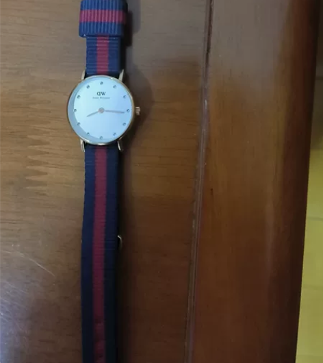 DW手表二手,正品支持鉴定 感兴趣的话点“...