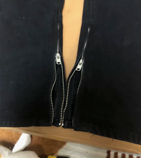 BLACK ICON 黑色乞丐破洞拉链牛仔...