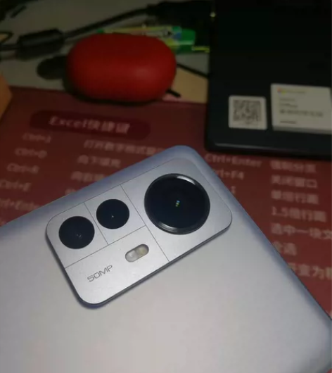 小米12pro骁龙版,12+256g蓝色,...