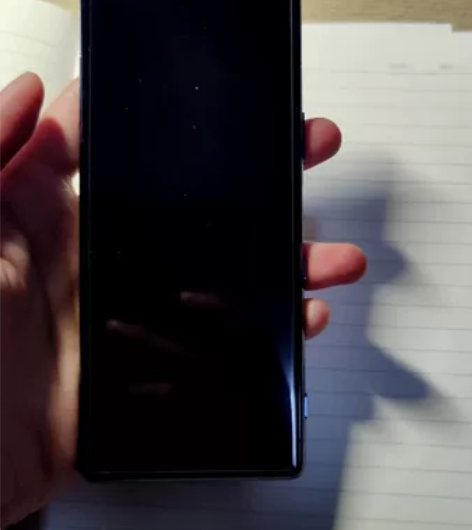 几乎全新 索尼Xperia5 屏幕没有划痕...