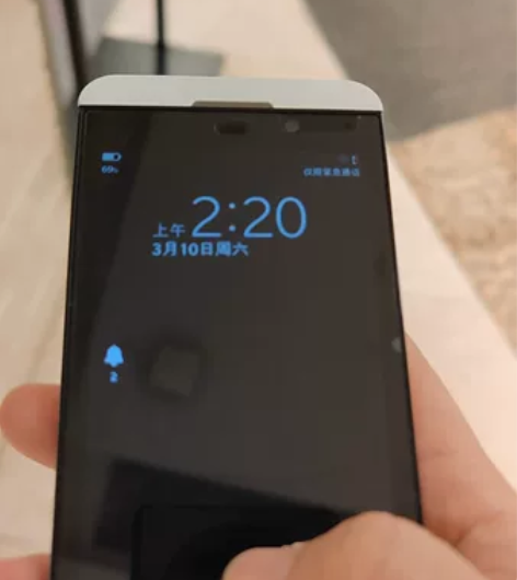 blackberry z10 手机，可正常...