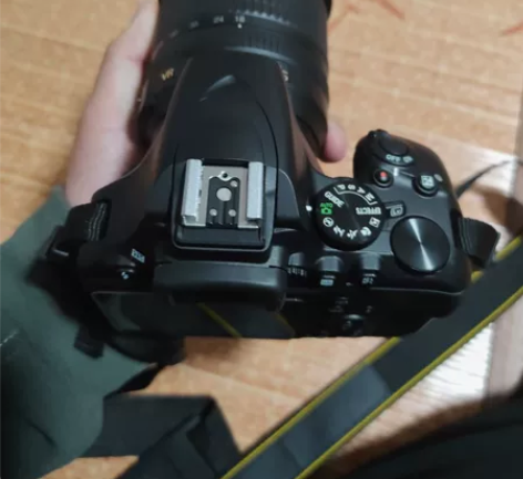 图1 尼康D3500 18-105VR防抖...