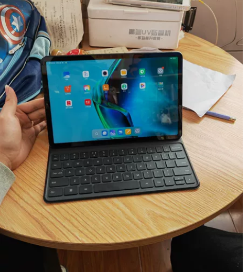 小米平板pad5 带原装键盘 99新 没得...