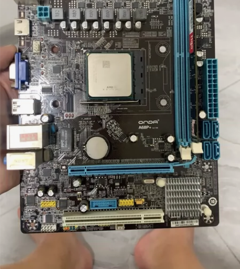 电脑主板一件，AMD Athlon（速龙）...
