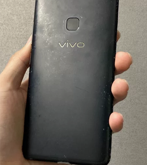 ViVO X20 出一部配件机,内存未知前...