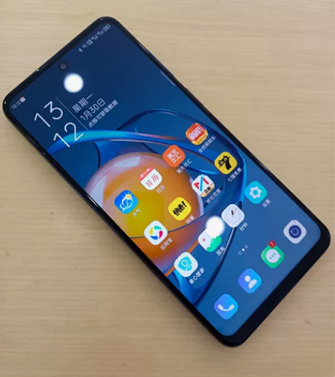 中兴S30se，6+128G大内存5G手机...