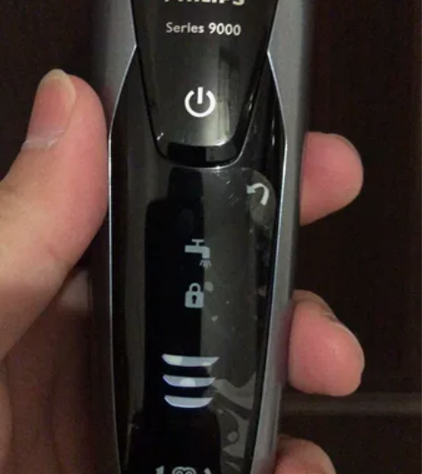 飞利浦剃须刀S9111 几乎全新一台全套，...