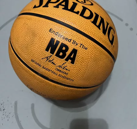 斯伯丁篮球手感之王NBA比赛专用篮球 家里...