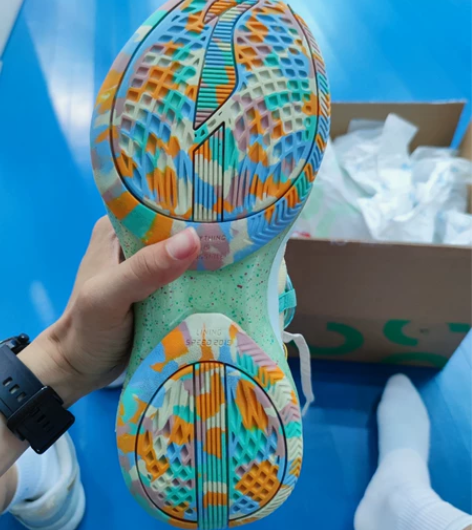 李宁闪击6赞助版pe 圣诞节 41码 可小...