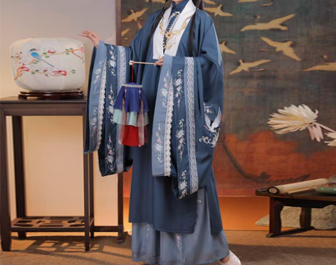 转卖清梳原创云鹤辞明制汉服女对襟长衫刺绣云...