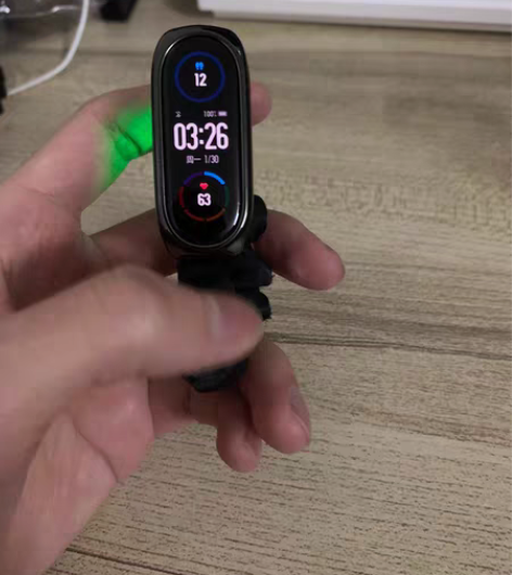 转卖小米手环6智能血氧心率监测蓝牙男女款运...