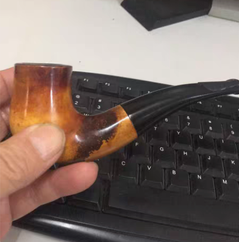 老坦泡石烟斗,变色漂亮。 斗太多,回血几把...