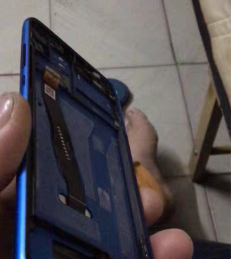 荣耀x8手机拆机原装壳，屏幕坏了，触摸没事...