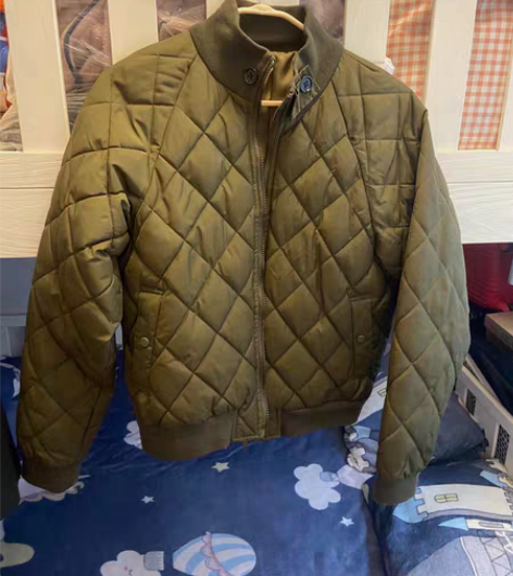 包邮军绿色棒球棉服,特别好看,m码九成新,...