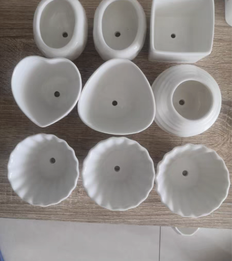 花盆,小花盆,多肉小花盆。闲置,2元一个,...