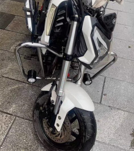 出排量200的力帆摩托车!裸车无证件的哦!...