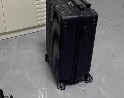 包邮旅行箱行李箱铝框拉杆箱万向轮可坐人铝框...