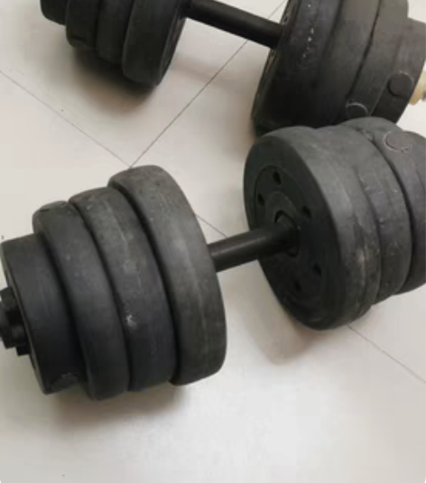 哑铃。20kg*2。 少个螺帽，自己配的！...