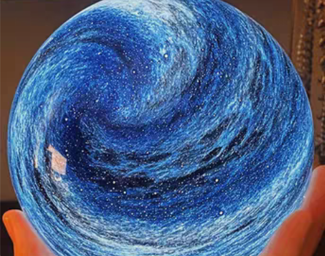 转卖广威星球灯桌面摆件水晶球礼品玻璃月球灯...