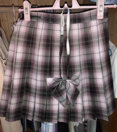 退坑便宜出 有小物 s码 半包￥35￥50