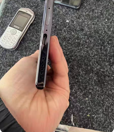 vivo s16  8-256内存，刚买没...