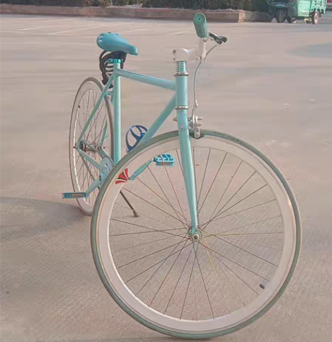 九成新死飞,谁买谁捡漏,没骑几次 感兴趣的...