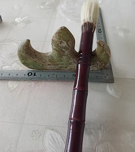包邮老玉笔架,没有毛笔,自己看仔细喜欢再拍...